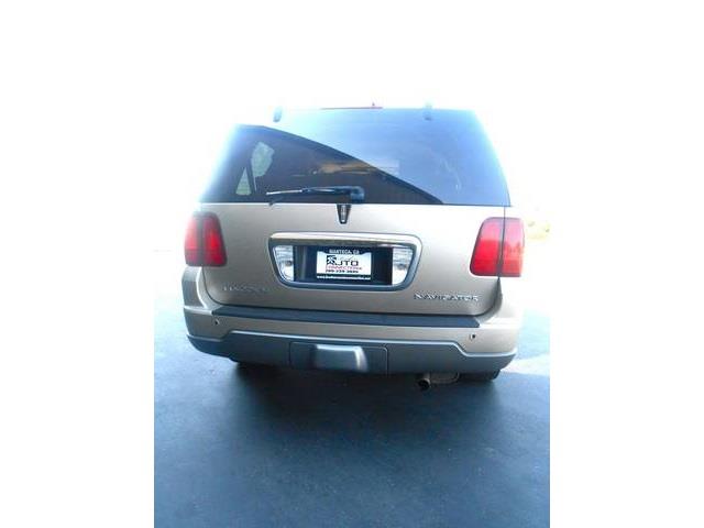 Lincoln Navigator 2004 photo 1