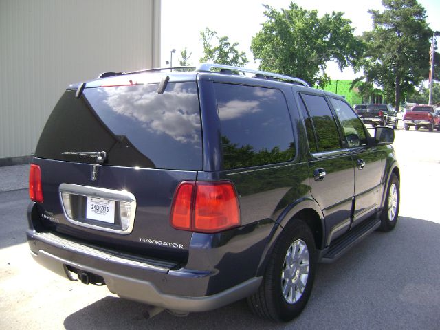 Lincoln Navigator 2004 photo 5