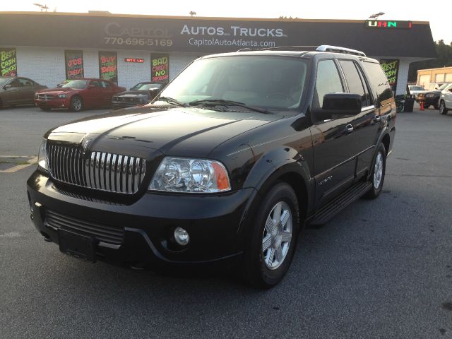 Lincoln Navigator 2004 photo 3