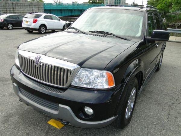 Lincoln Navigator 2004 photo 5