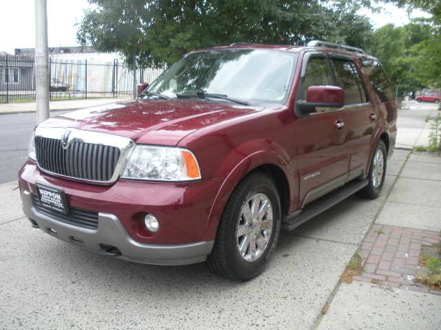 Lincoln Navigator 2004 photo 1