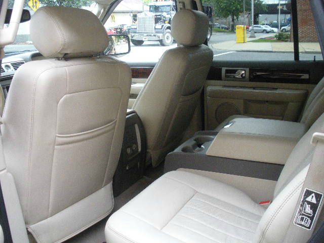 Lincoln Navigator 2004 photo 5