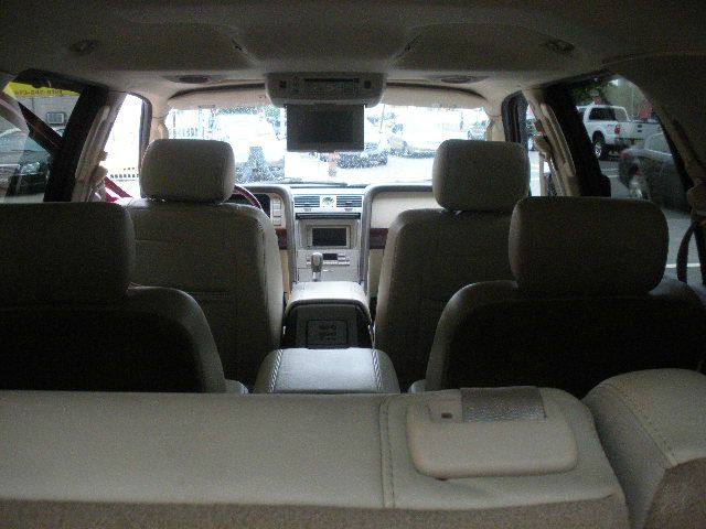 Lincoln Navigator 2004 photo 7