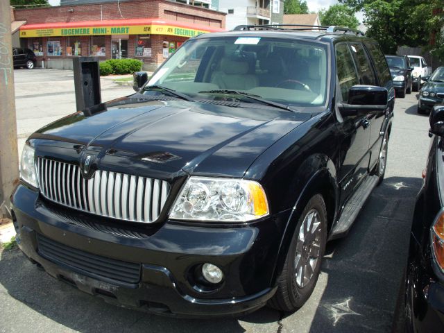 Lincoln Navigator 2004 photo 4