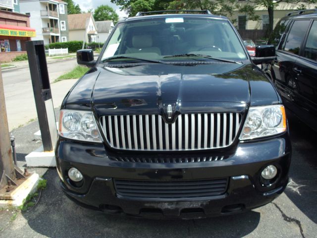 Lincoln Navigator 2004 photo 6