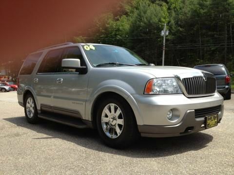 Lincoln Navigator 2004 photo 10