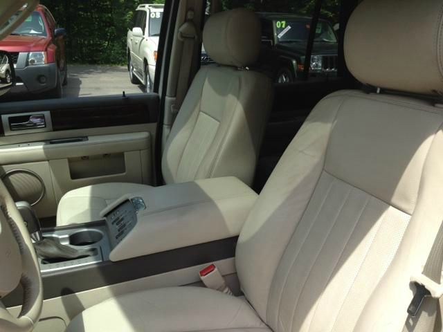 Lincoln Navigator 2004 photo 5