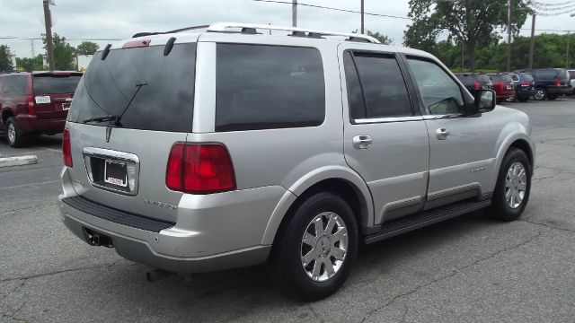 Lincoln Navigator 2004 photo 5