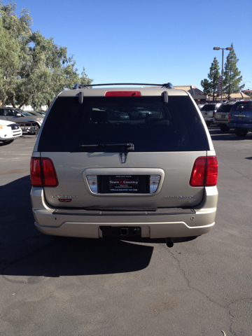 Lincoln Navigator 2004 photo 10