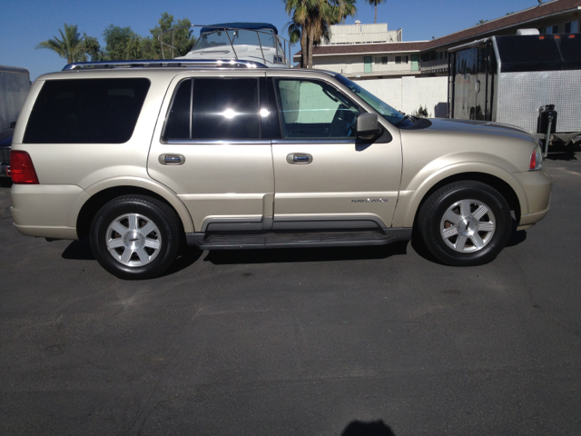 Lincoln Navigator 2004 photo 8