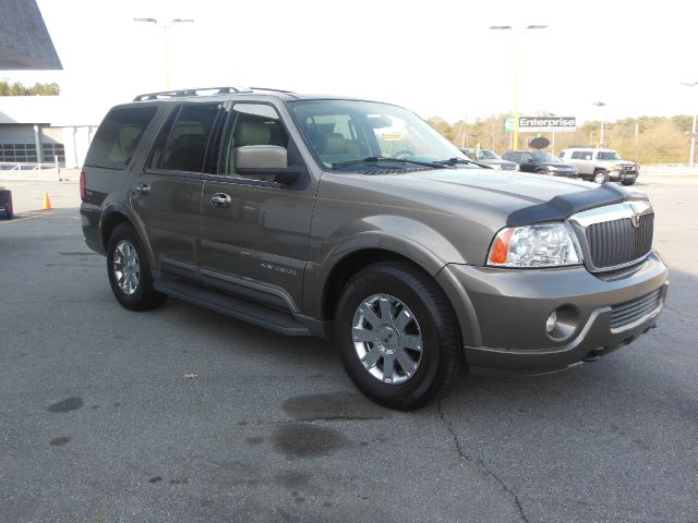 Lincoln Navigator 2004 photo 4