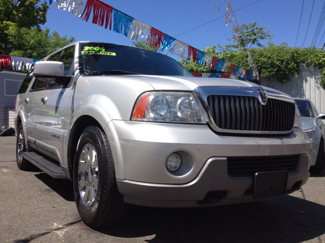 Lincoln Navigator 2004 photo 6