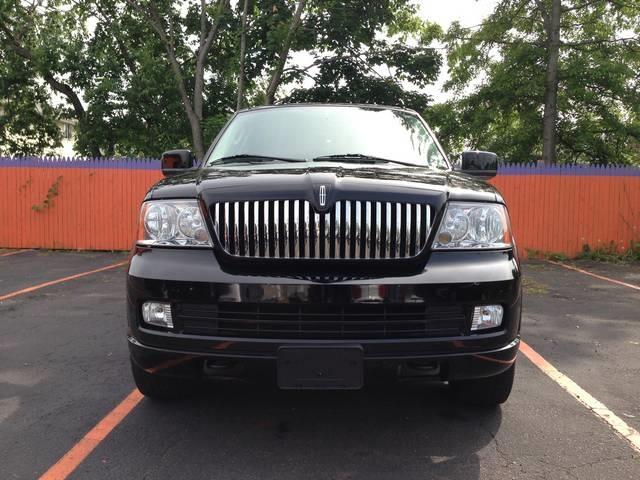 Lincoln Navigator 2005 photo 4