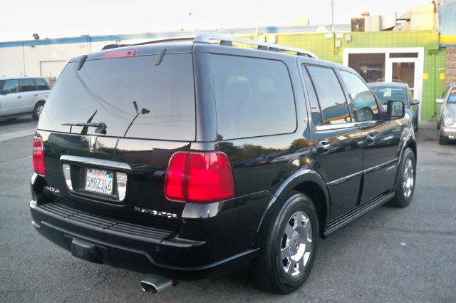 Lincoln Navigator Wagon LX SUV