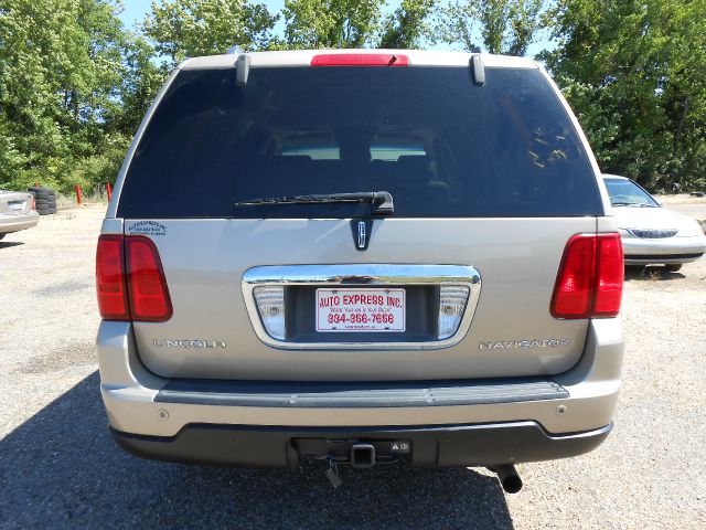 Lincoln Navigator 2005 photo 3