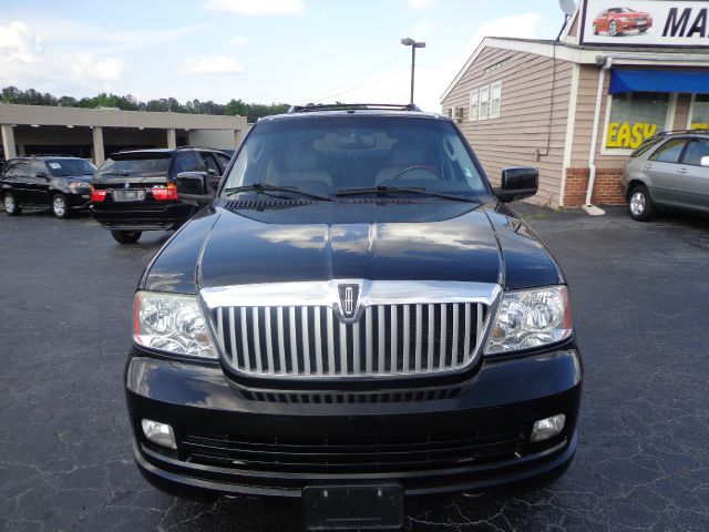 Lincoln Navigator 2005 photo 11