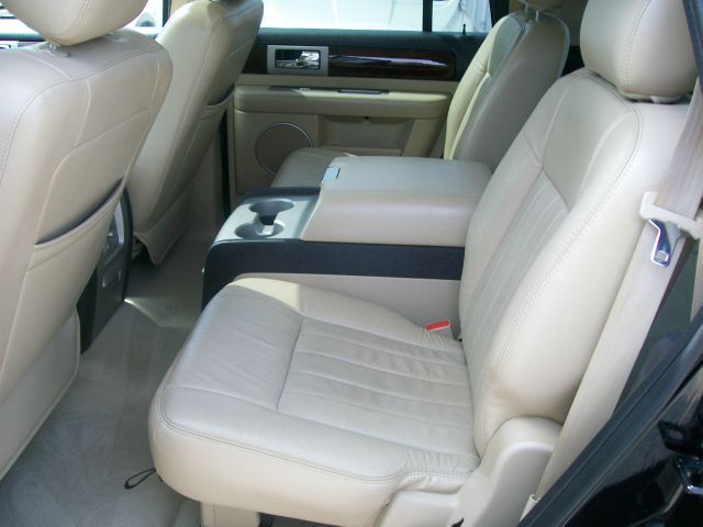 Lincoln Navigator 2005 photo 14