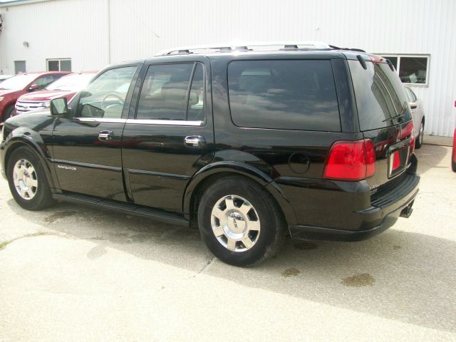 Lincoln Navigator 2005 photo 22