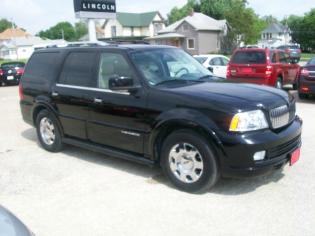 Lincoln Navigator 2005 photo 4