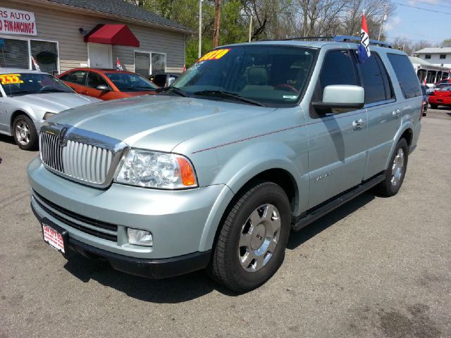 Lincoln Navigator 2005 photo 3