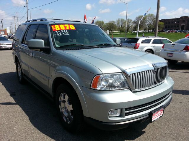 Lincoln Navigator 2005 photo 8