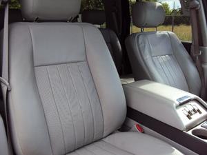 Lincoln Navigator 2005 photo 2