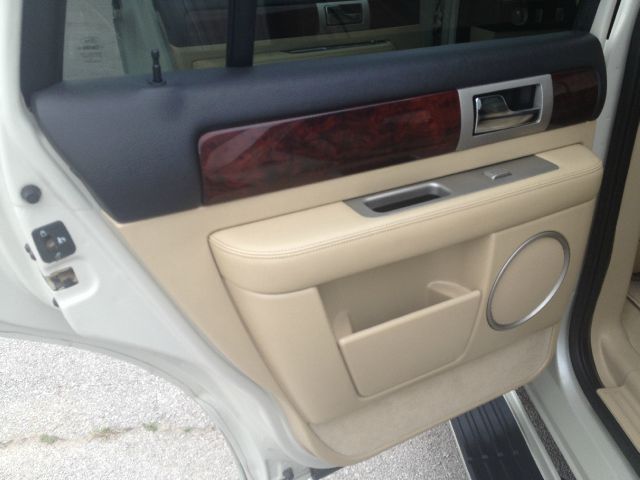 Lincoln Navigator 2005 photo 6