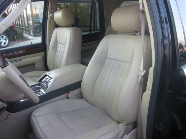 Lincoln Navigator 2005 photo 14