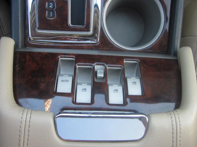 Lincoln Navigator 2005 photo 19