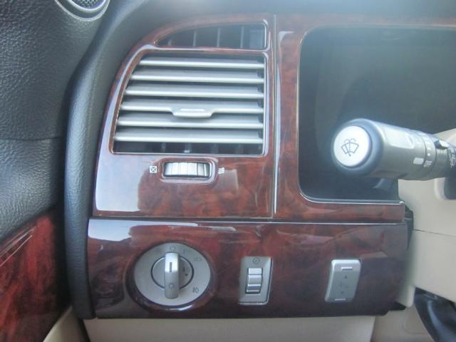 Lincoln Navigator 2005 photo 29