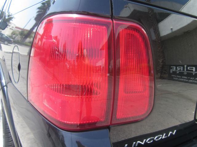 Lincoln Navigator 2005 photo 36