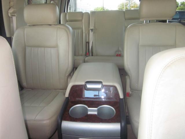 Lincoln Navigator 2005 photo 41