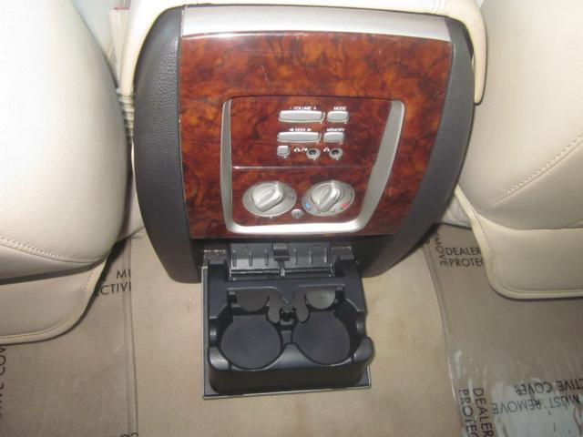 Lincoln Navigator 2005 photo 48