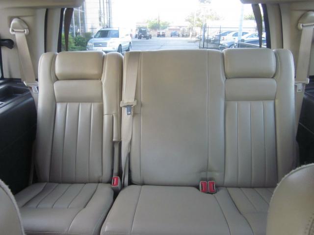 Lincoln Navigator 2005 photo 49