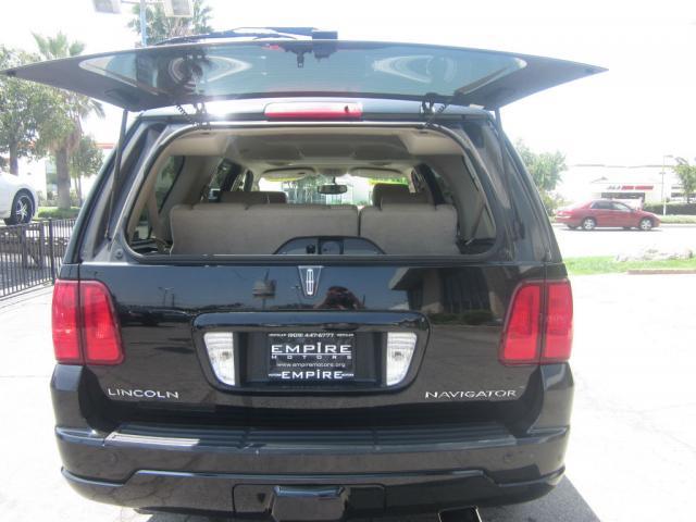 Lincoln Navigator 2005 photo 56