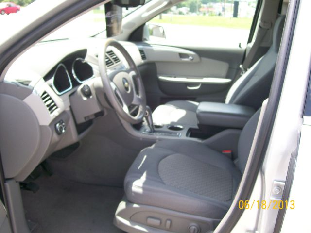 Lincoln Navigator 2005 photo 2