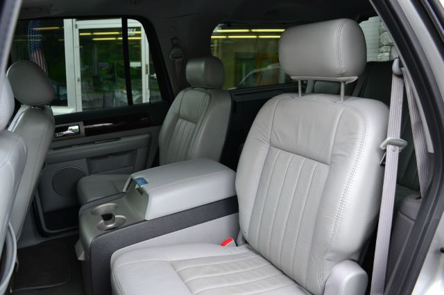 Lincoln Navigator 2006 photo 14