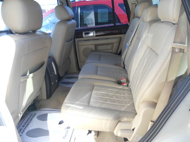 Lincoln Navigator 2006 photo 16