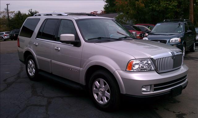 Lincoln Navigator 2006 photo 2