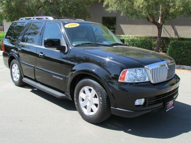 Lincoln Navigator 2006 photo 1