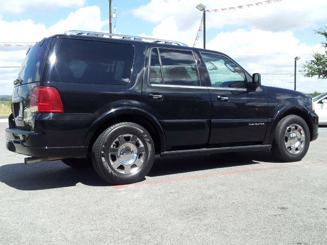 Lincoln Navigator 2006 photo 1