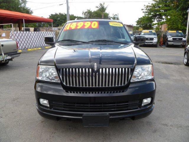 Lincoln Navigator 2006 photo 1