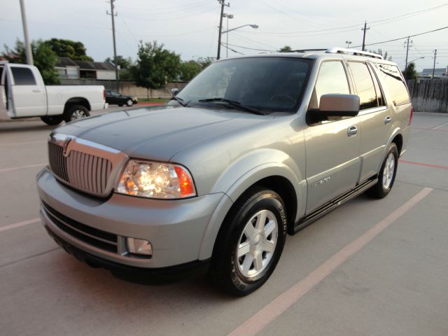 Lincoln Navigator 2006 photo 2