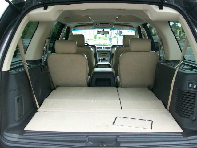 Lincoln Navigator 2006 photo 2