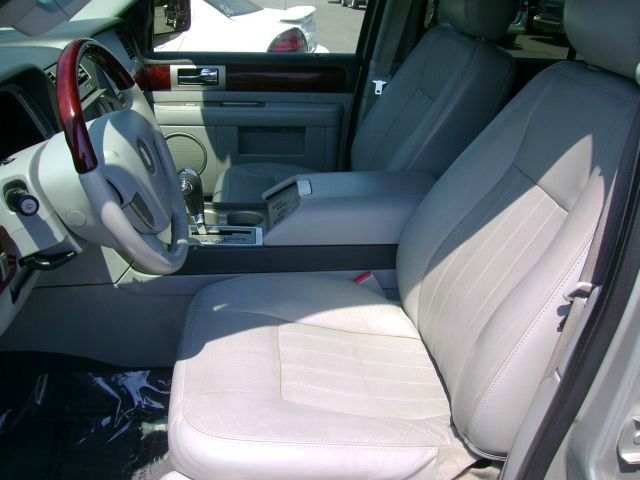 Lincoln Navigator Sport W/navigation SUV