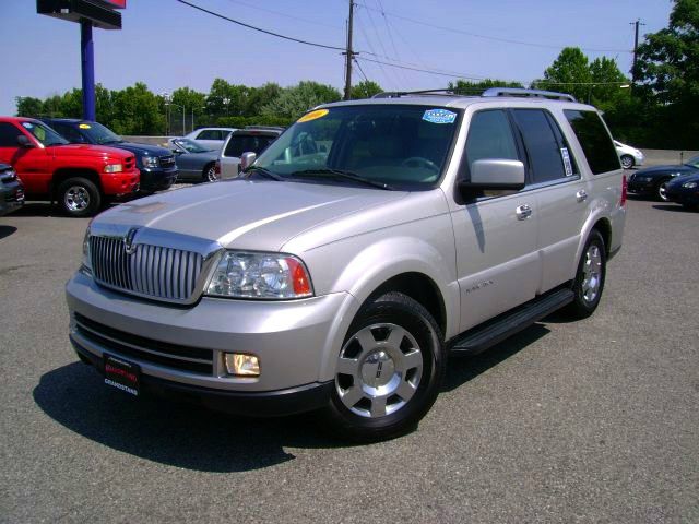 Lincoln Navigator 2006 photo 2