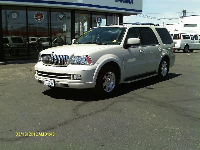 Lincoln Navigator EXT CAB 2500hd LS 4X4 SUV