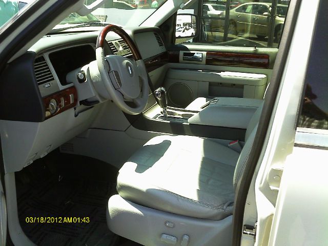 Lincoln Navigator 2006 photo 1