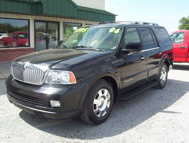 Lincoln Navigator 2006 photo 2