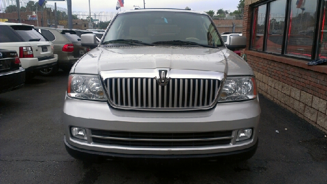 Lincoln Navigator EXT CAB 2500hd LS 4X4 SUV